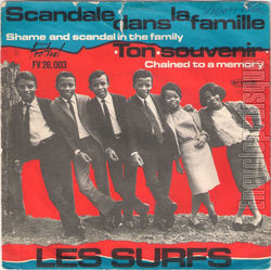 [Pochette de Scandale dans la famille / Ton souvenir (Les SURFS)]