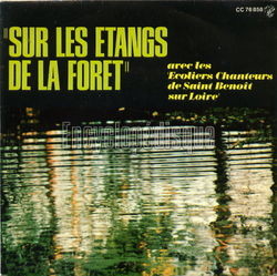 [Pochette de Sur les tangs de la fort (Les COLIERS CHANTEURS DE SAINT BENOIT SUR LOIRE)]