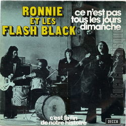 [Pochette de Ce n’est pas tous les jours dimanche (RONNIE et les FLASH BACK)]